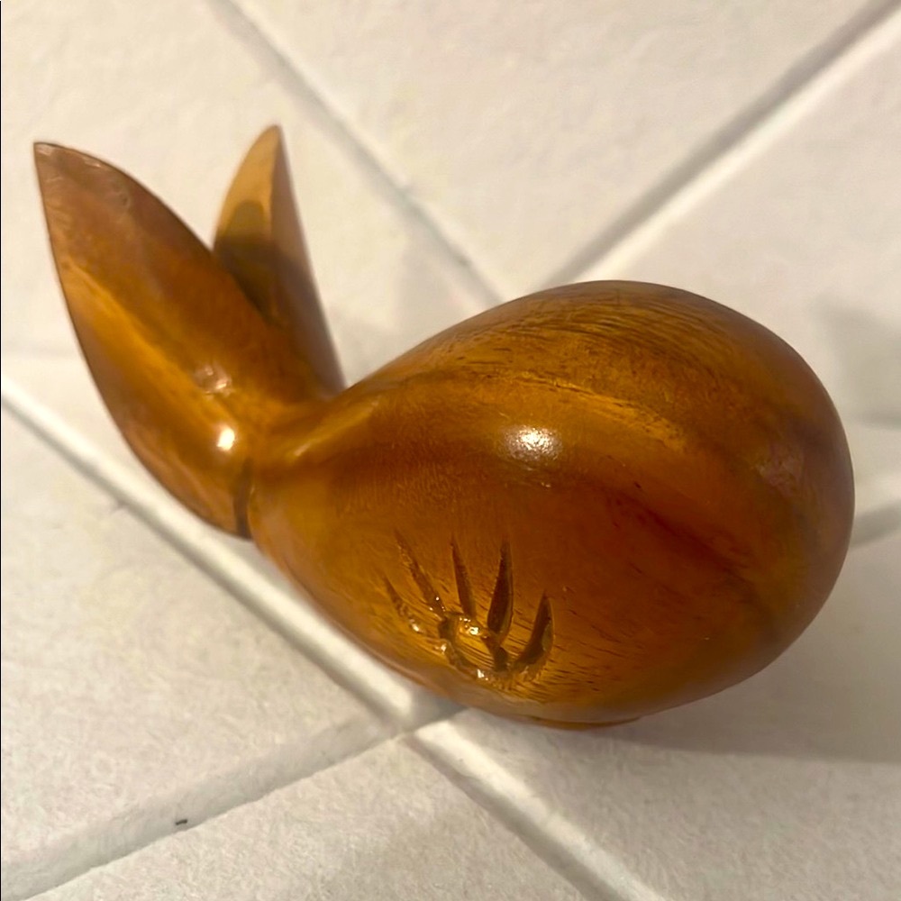 Waikiki Woods Monkey Pod Wooden Whale Figurine